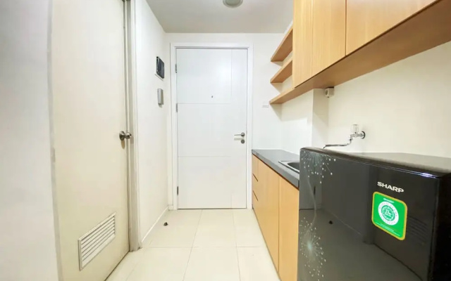 Homey And Comfy Studio Apartment At Parahyangan Residence