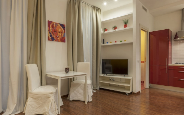 Castro Pretorio & Sallustiano Lovely Flat