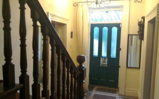 6-bed House in Snowdonia With Your own Private pub