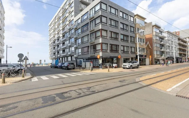 Spacious Studio Near Seafront