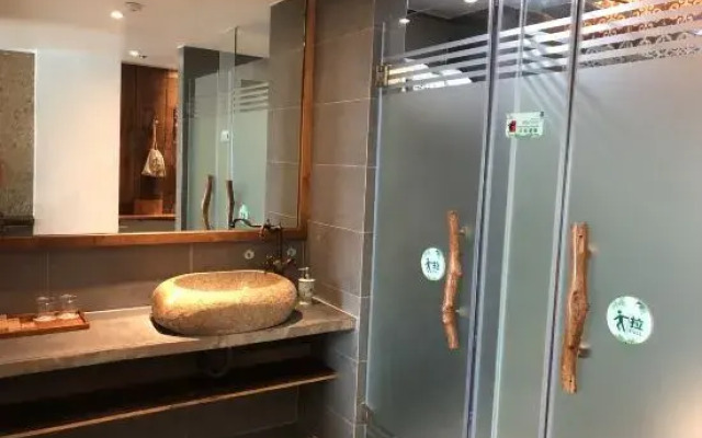 Guiyuan Tianqiaoshe Smart Hotel (Wenchang Middle School)