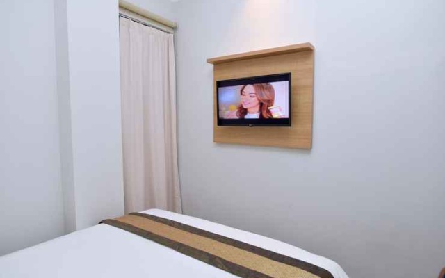 Daima Gardenstay – Guest Rooms – Padang