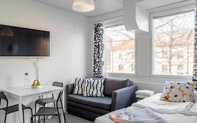 Modern Downtown Studio - "Pikku Ronka" - Hosted by 2ndhomes
