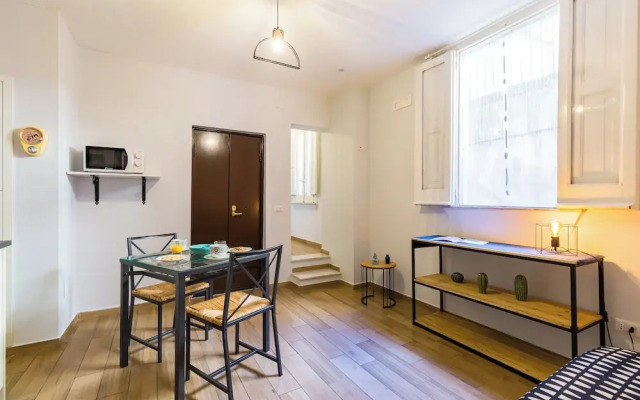 Porta Nolana Apartment