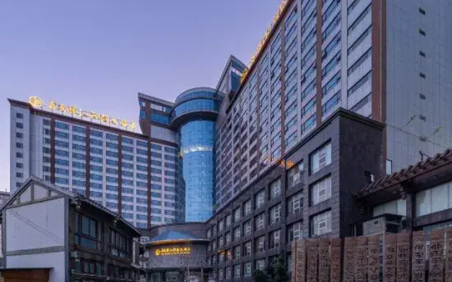 Zhang Jiang Bu Luo Hotel