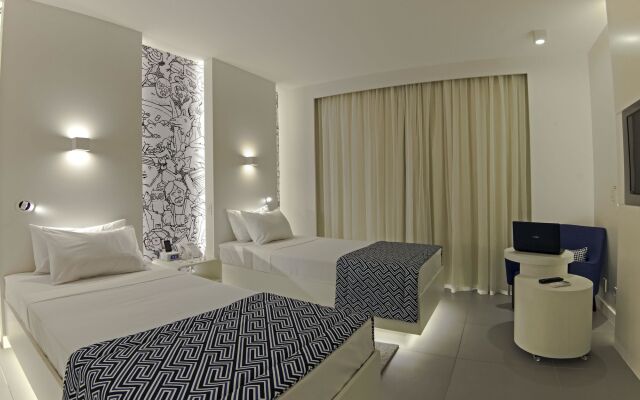 Golden Tower Maracanau