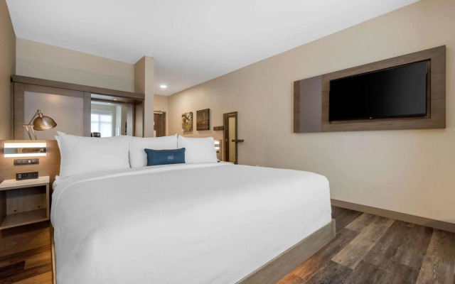 DoubleTree by Hilton Summerville Nexton