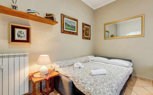 Villa Riccio-Flaminio House