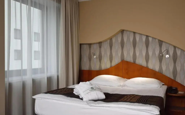 City Hotel