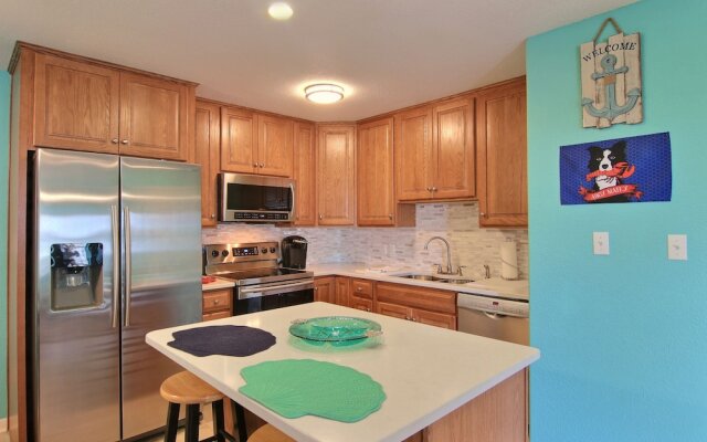 Pawsitively Perfect - 2 Br condo