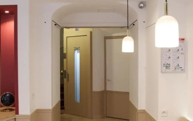 Hotel Little