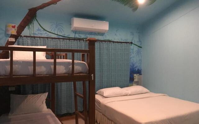 The Corner Transit Hostel