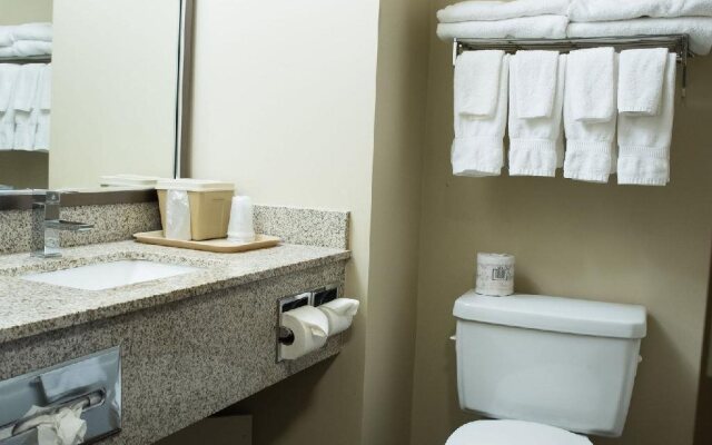 Comfort Inn & Suites