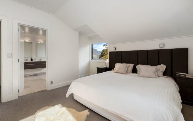 Central Queenstown Luxury Hideaway