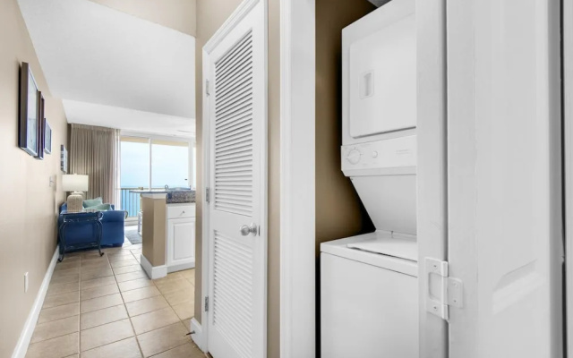 Majestic Beach Towers 1-1313