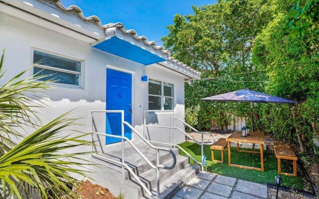 Hidden Gem in South of Fifth Retreat