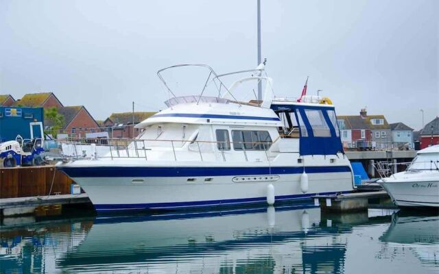 Motor Yacht Calypso