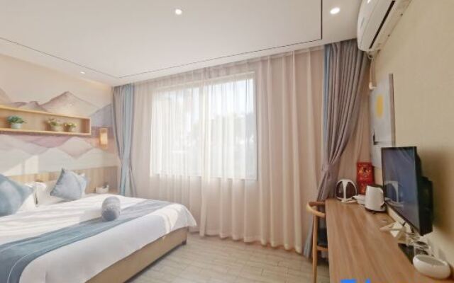 Yi'an Business Accommodation (Zhongshan Daxin Xinduhui Xiaolan Bus Station)