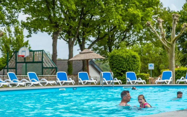 Atmospheric Chalet With Dishwasher