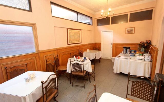 Hotel Dacarlo