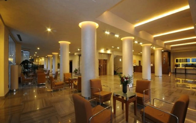 Sunrise Hotel