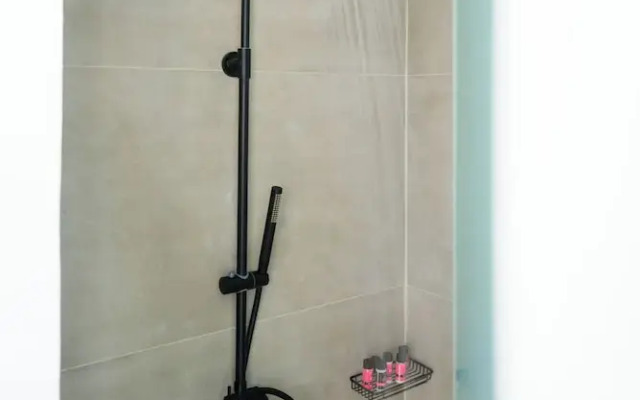 Elia Caldera Suites