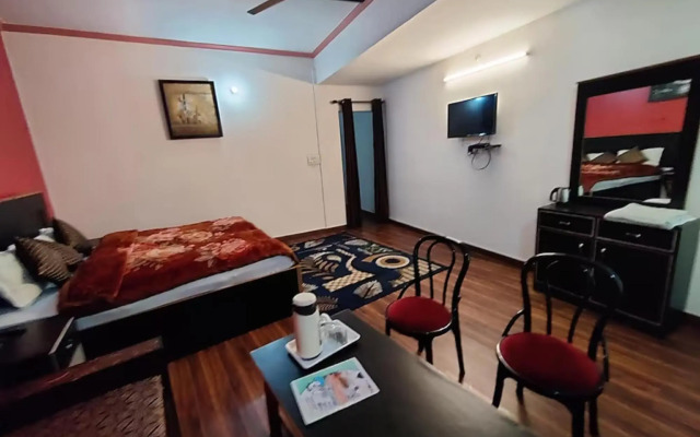 Hotel Himadri Almora