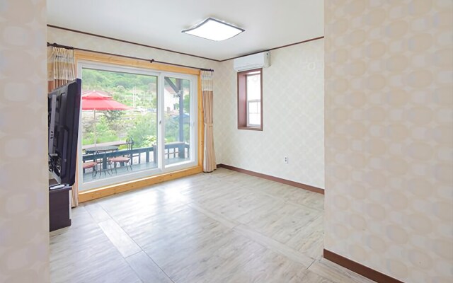 Danyang Sky Dream Pension