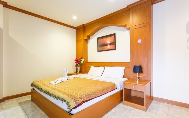 Presley Guesthouse Patong