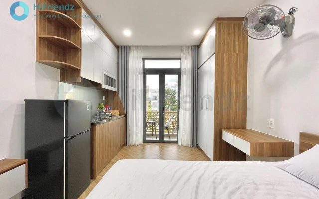 VINHOMES CENTRAL PARK, Luxury design and gold view ! – Guest Rooms – Ho Chi Minh City