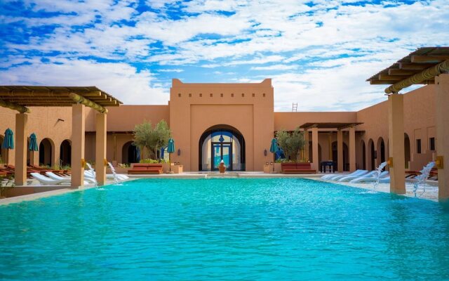 Bab Al Nojoum Bateen Liwa
