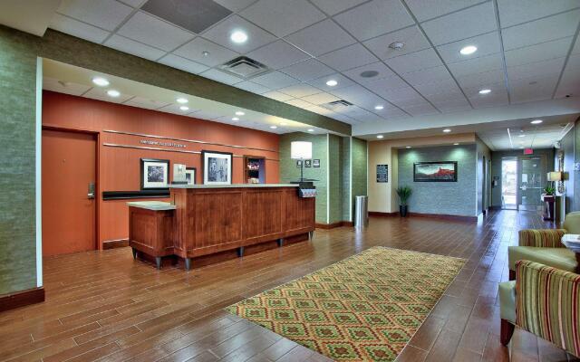 Hampton Inn & Suites Scottsdale at Talking Stick