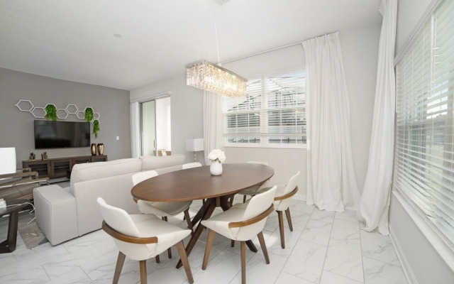 Memories Lane Villa Storey Lake