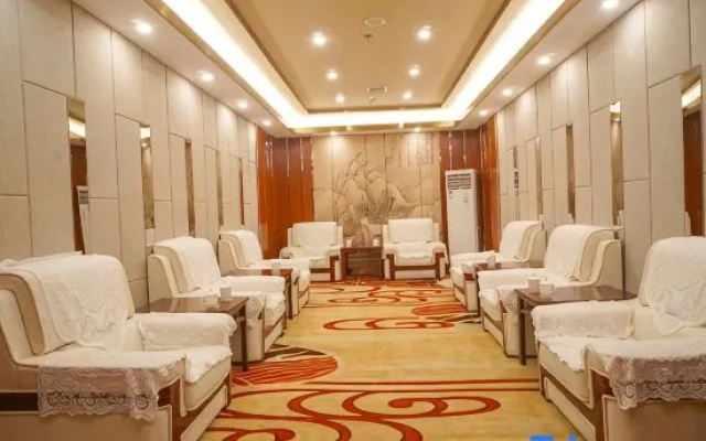 Yulin Hotel