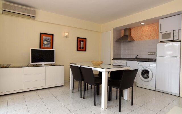 Apartamentos Maurici Park