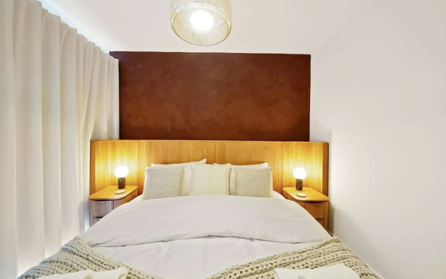 Rosso Suite 2BR City Views