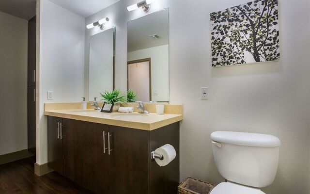 Hollywood 2 - Luxury Family Suite