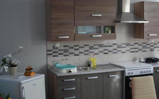 Soula's Sunshine Apartments