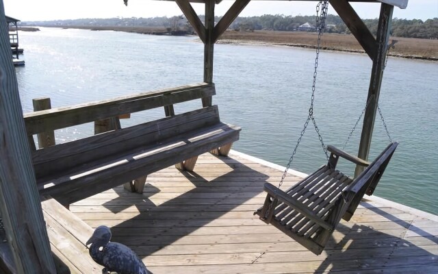 Flounder Inn - 4 Br Home