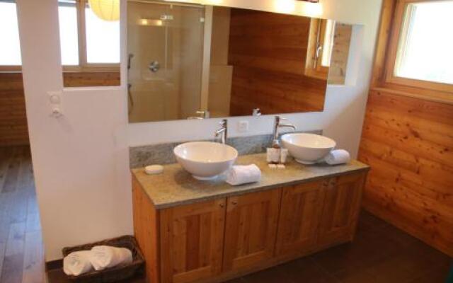 Egg SAUNA & LUXURY chalet 16 pers