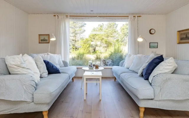 8 Person Holiday Home in Jerup-by Traum