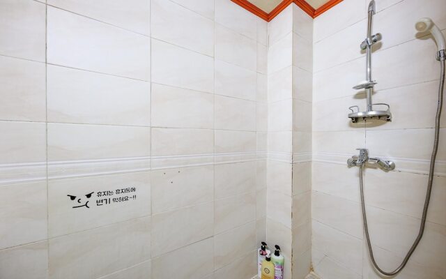 Cheonan Ramada Park