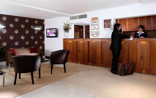 Kensington Court Hotel