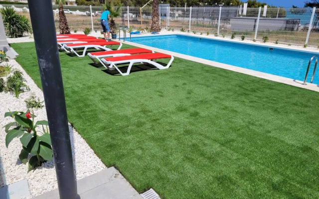 Azahar Beach Apartments