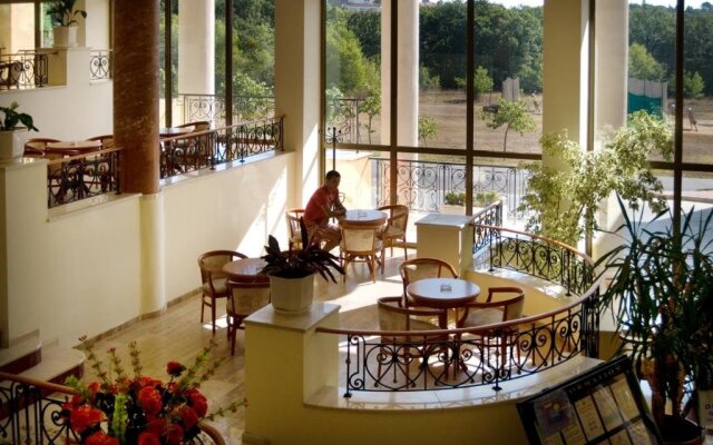 Duni Royal Belleville Hotel - All Inclusive
