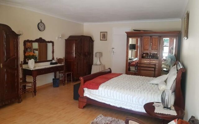 Upper Houghton Guesthouse