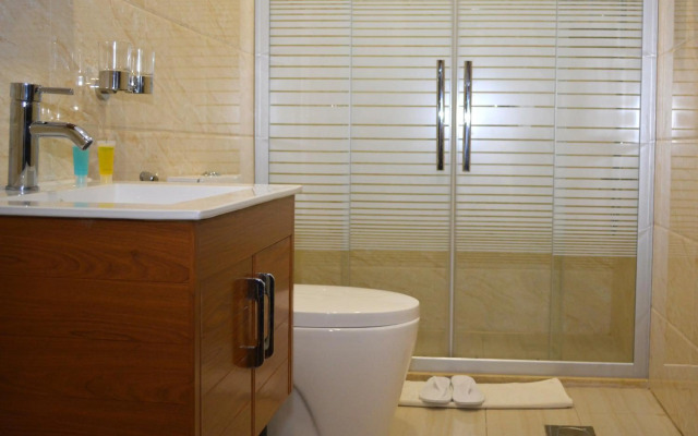 Tilal Almadina Hotel & Suites