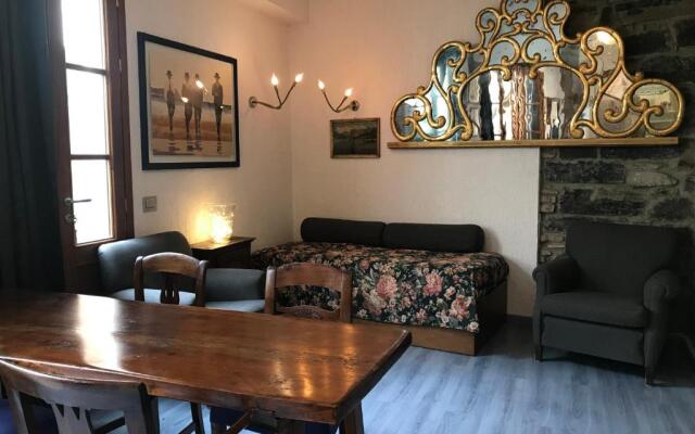 Bellagio LAKESHORE HOUSE