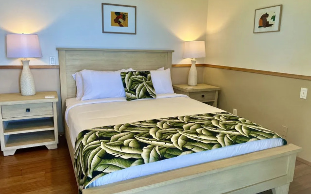 Mango Sunset Bed and Breakfast