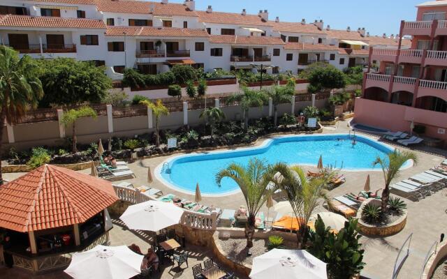 Apartamentos Marola Park